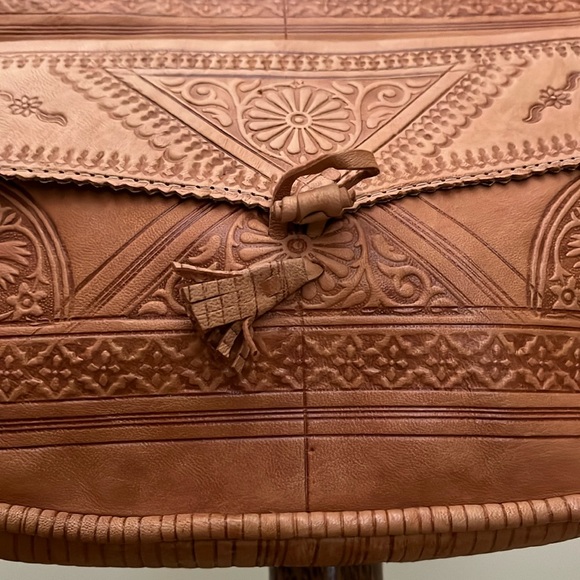 NWOT Crossbody Bag - Moroccan Artisan Tooled Leather - Approx 12”x10”x2” - Picture 4 of 10